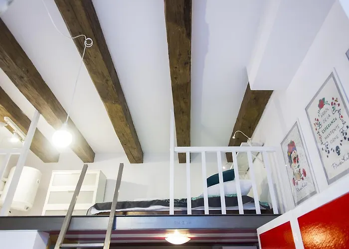 Studio Apart Odası